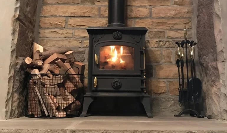 How to Keep Wood Stove Glass From Getting Black