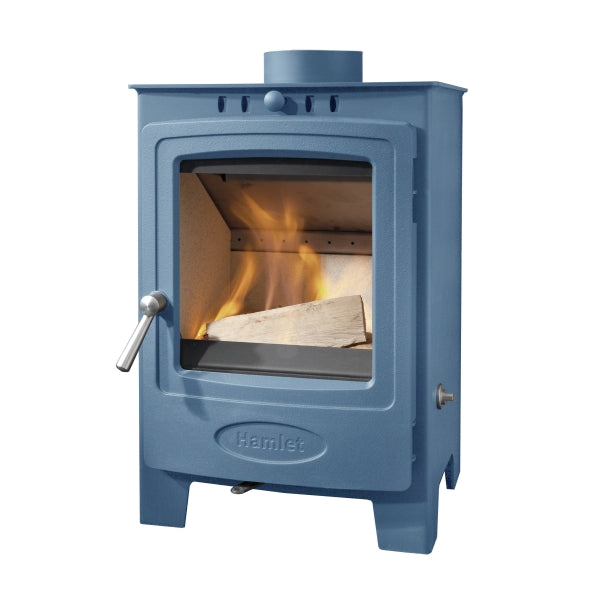 Arada Hamlet Solution 5 blue multifuel stove in white background