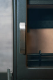 Handle close up of a Mazona Ripley Stove with no flames